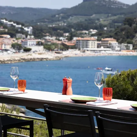 Les Roches Blanches Hotel