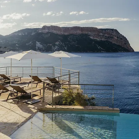 Les Roches Blanches מלון 5*