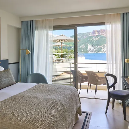 Les Roches Blanches קסיס