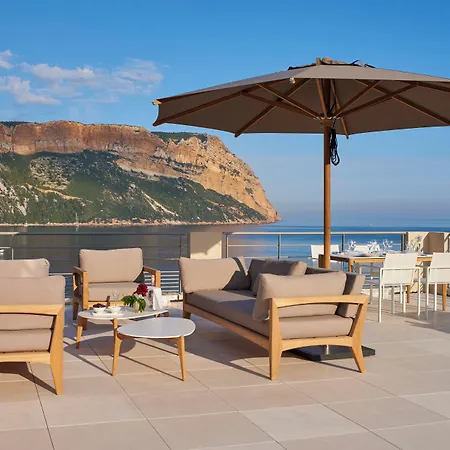 Les Roches Blanches 5* קסיס