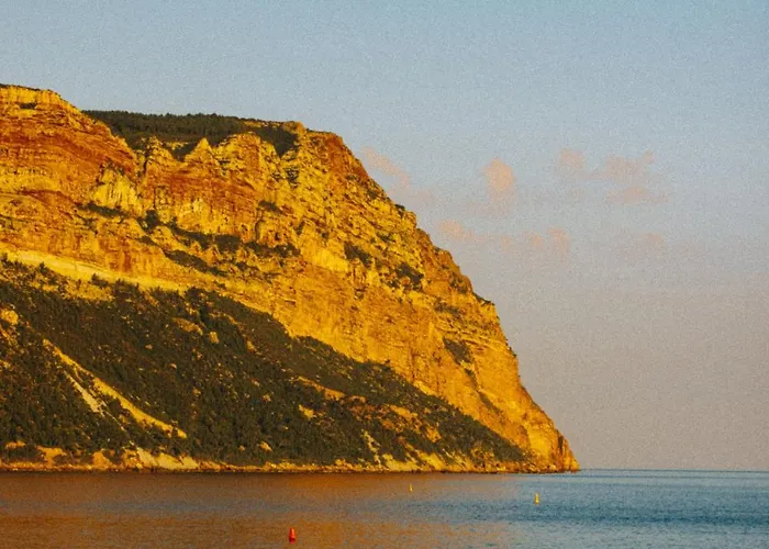 Les Roches Blanches Szálloda Cassis