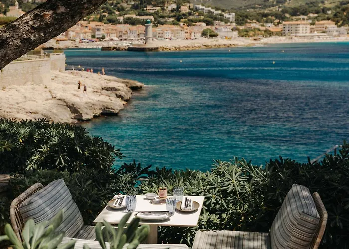 Les Roches Blanches Hotel