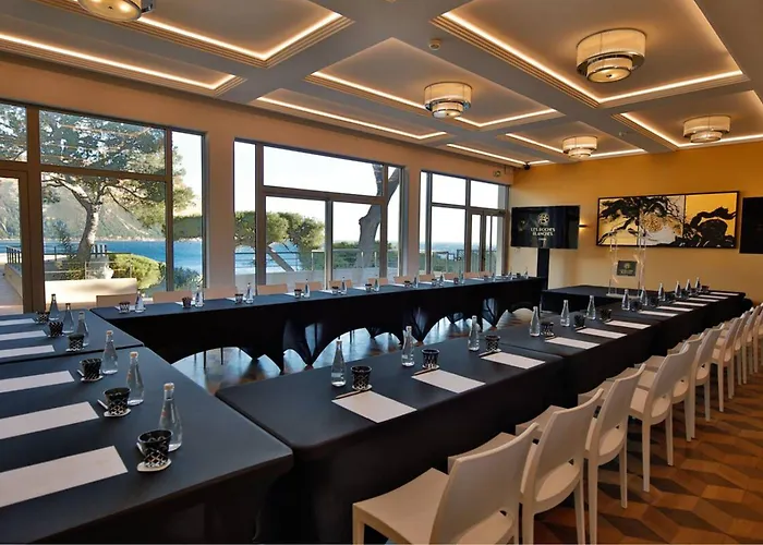 Szálloda Les Roches Blanches 5*