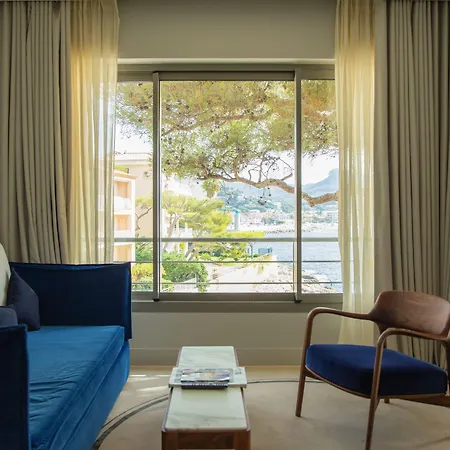 Les Roches Blanches 5* 카시스