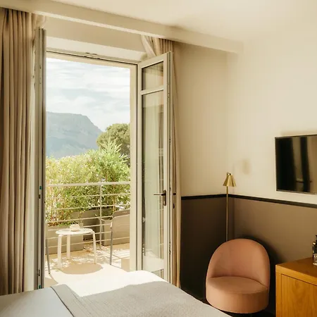 Les Roches Blanches 5*