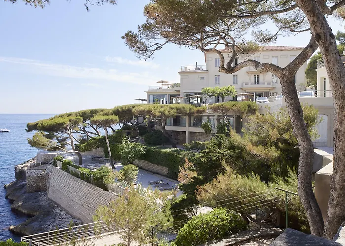 Les Roches Blanches Отель Каси