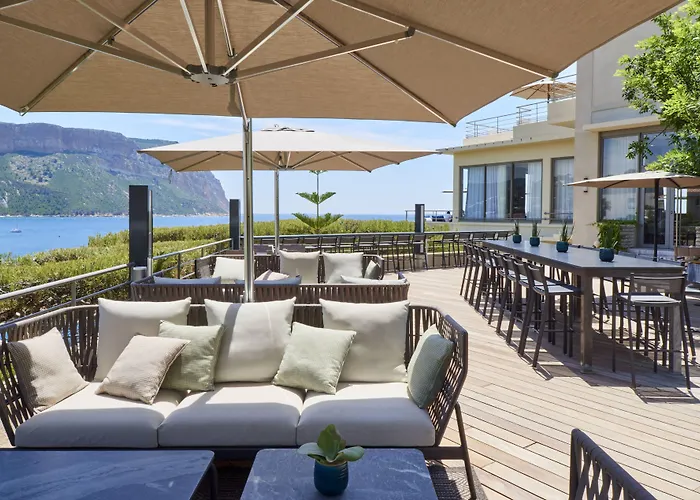 Les Roches Blanches Отель